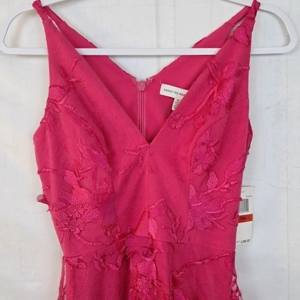 Dress The Population Audrey 3D Floral V-Neck Sleeveless Fuchsia‎ Pink Midi Dress
